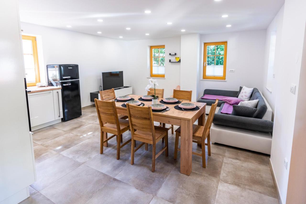 Holiday House Zupanc Bohinj ภายนอก รูปภาพ