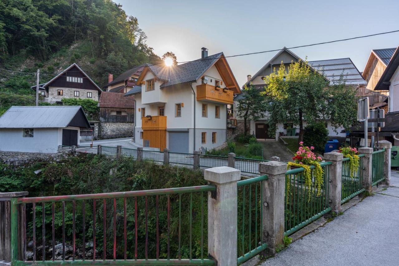Holiday House Zupanc Bohinj ภายนอก รูปภาพ