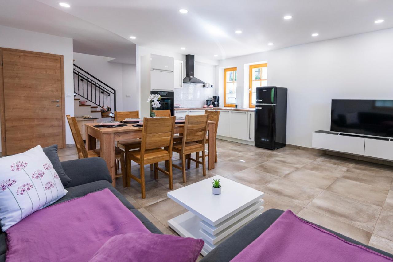Holiday House Zupanc Bohinj ภายนอก รูปภาพ